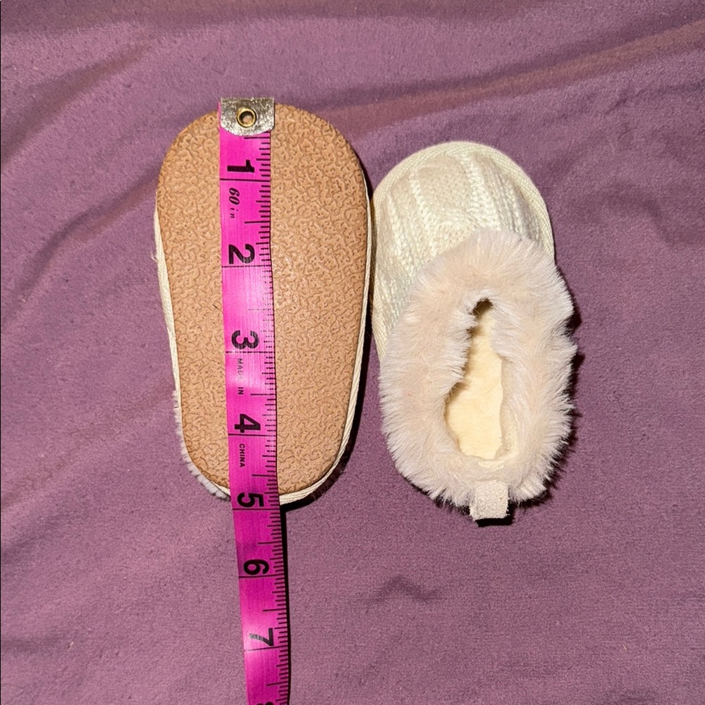 Cozy Cream Bearpaw Baby Booties